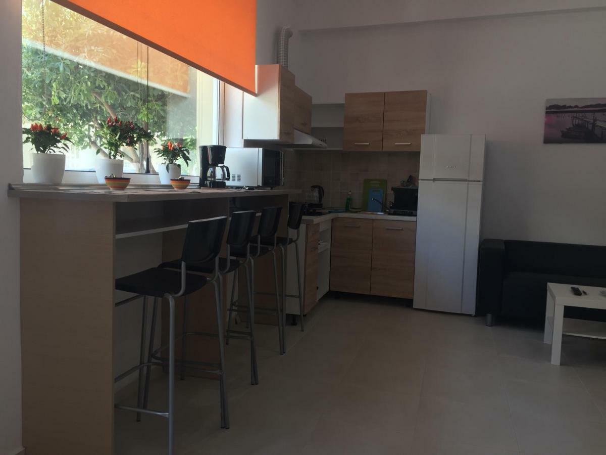 Sisifou Apartment Corinth Exteriör bild